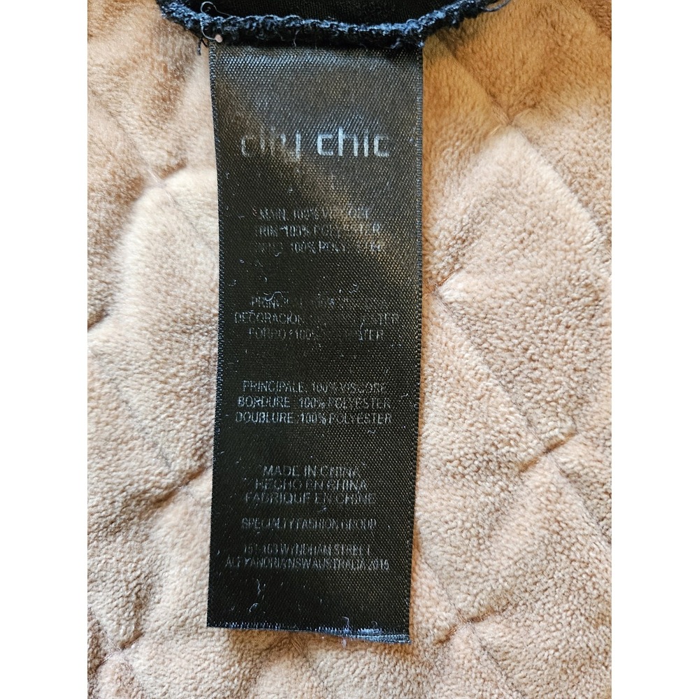 City Chic Black Sleeveless Side Zip Keyhole Ladder Detailing Maxi Dress, Plus 24 - Picture 9 of 9